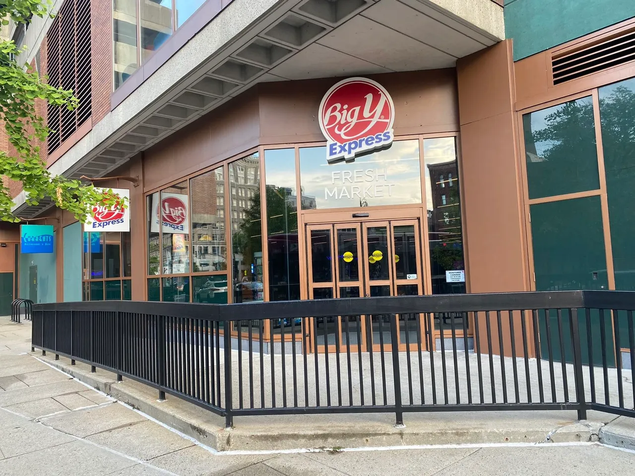 Big Y Foods Fresh Market Storefront